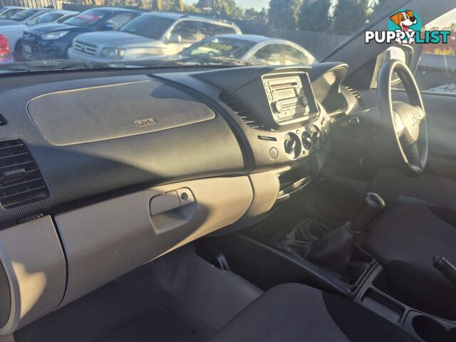 2012 Mitsubishi Triton GLX 4X4 Ute Manual