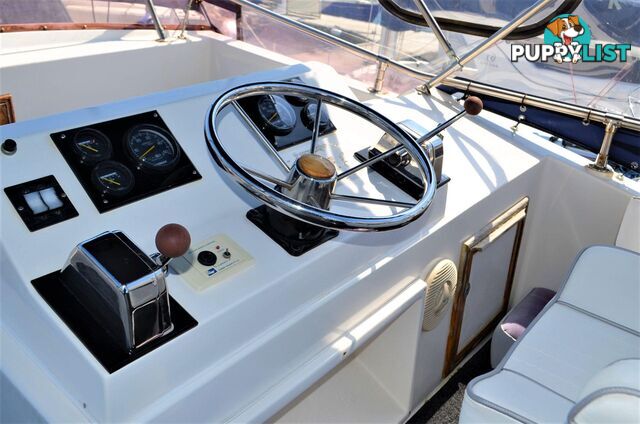 1988 Mariner 3400 Flybridge