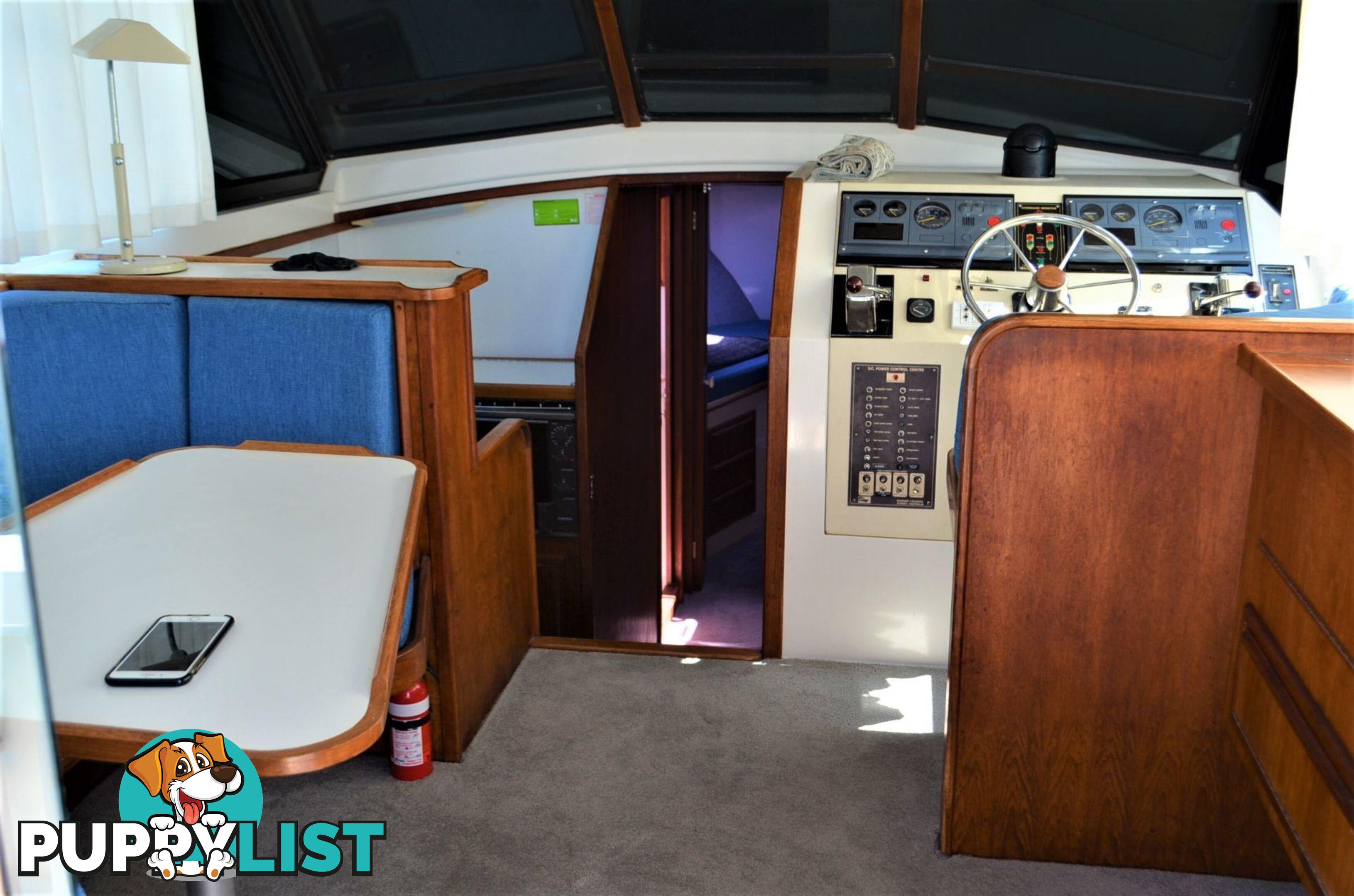 1988 Mariner 3400 Flybridge