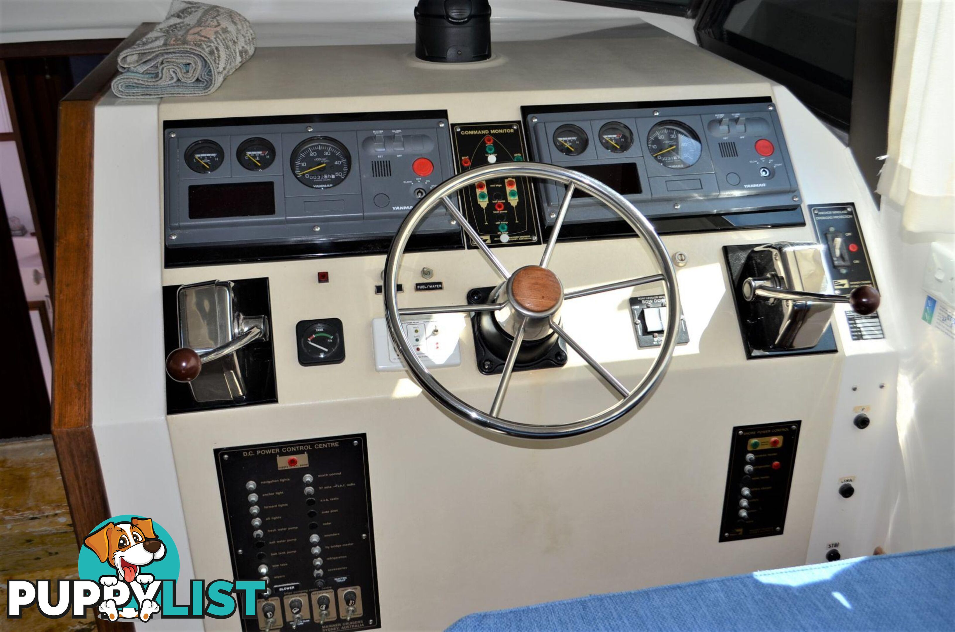 1988 Mariner 3400 Flybridge