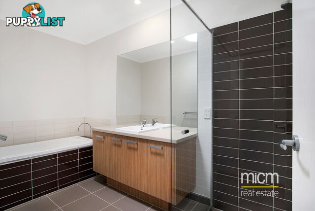 9 Broadbeach Circuit POINT COOK VIC 3030