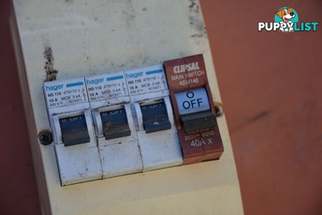 Clipsal circuit board switches breaker