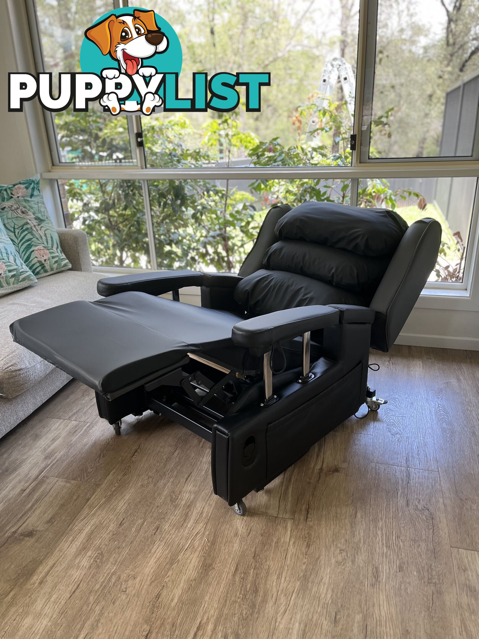 Accora Configura Comfort Black Edition Twin Motor Lift Chair ***ALL OFFERS CONSIDERED***