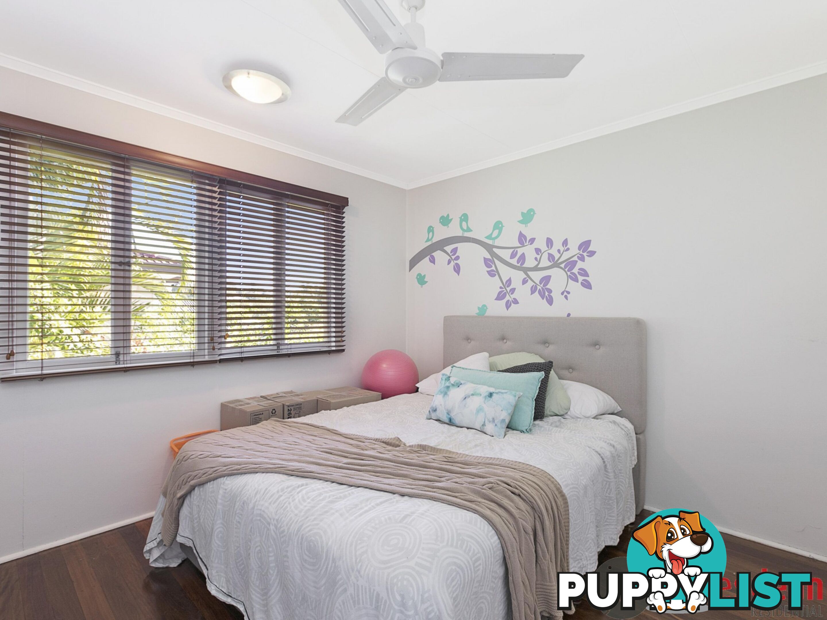 4 Enfield Street Mount Gravatt East qld 4122