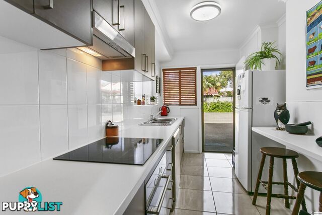 3 160 Pine Street Wynnum qld 4178