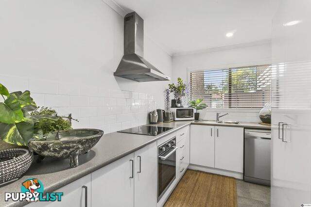 4 160 Pine Street Wynnum qld 4178