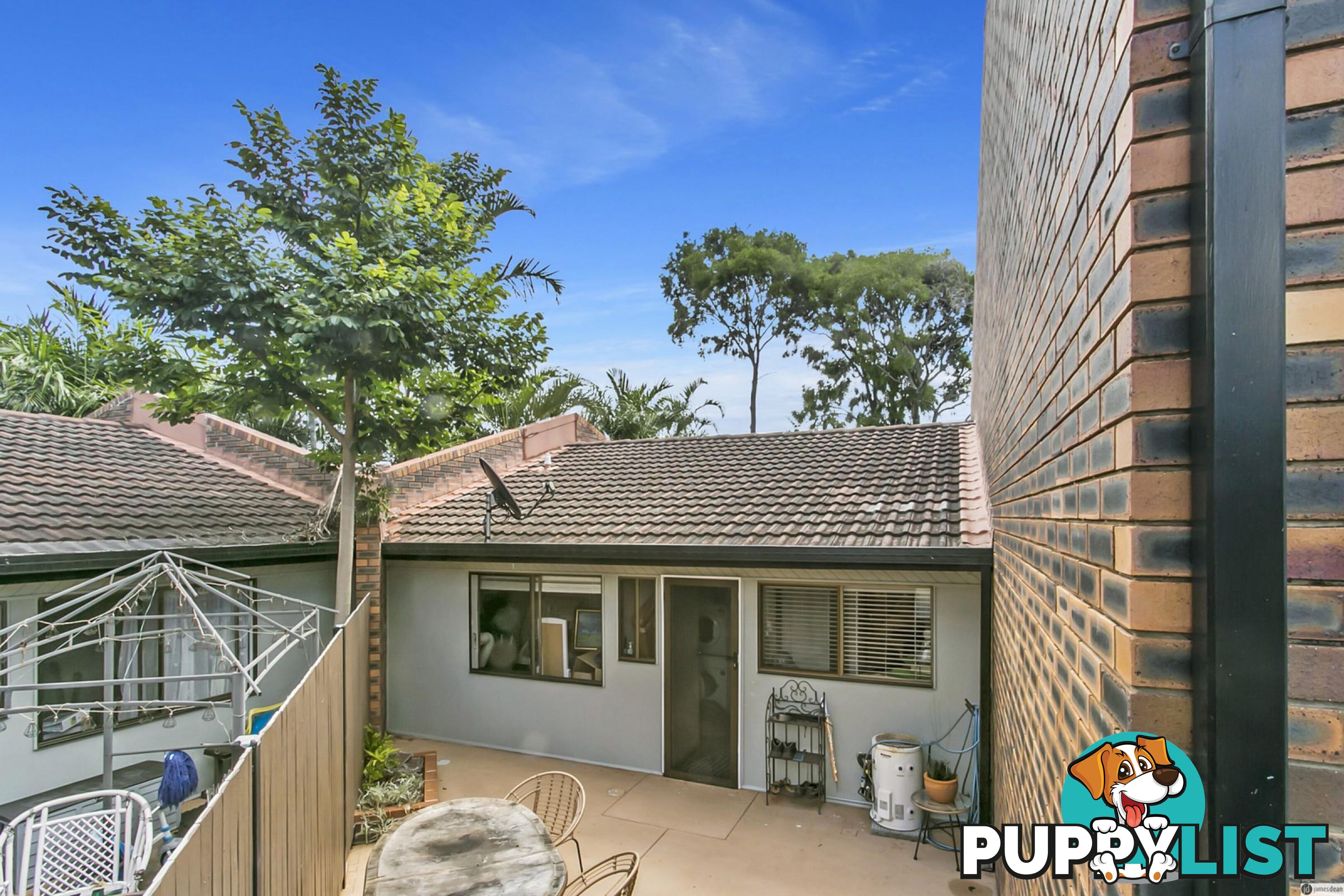 4 160 Pine Street Wynnum qld 4178