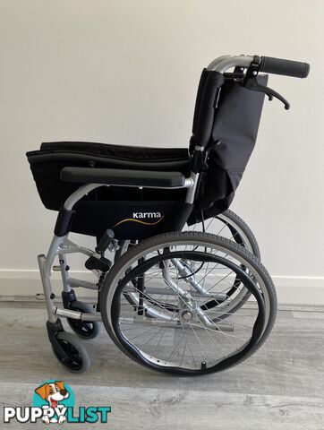 Wheelchair folding lightweight Karma 2512 Self propelled like new
