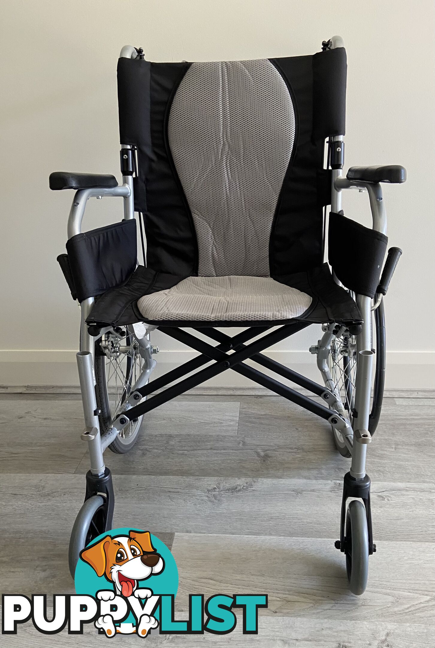 Wheelchair folding lightweight Karma 2512 Self propelled like new