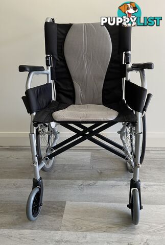 Wheelchair folding lightweight Karma 2512 Self propelled like new