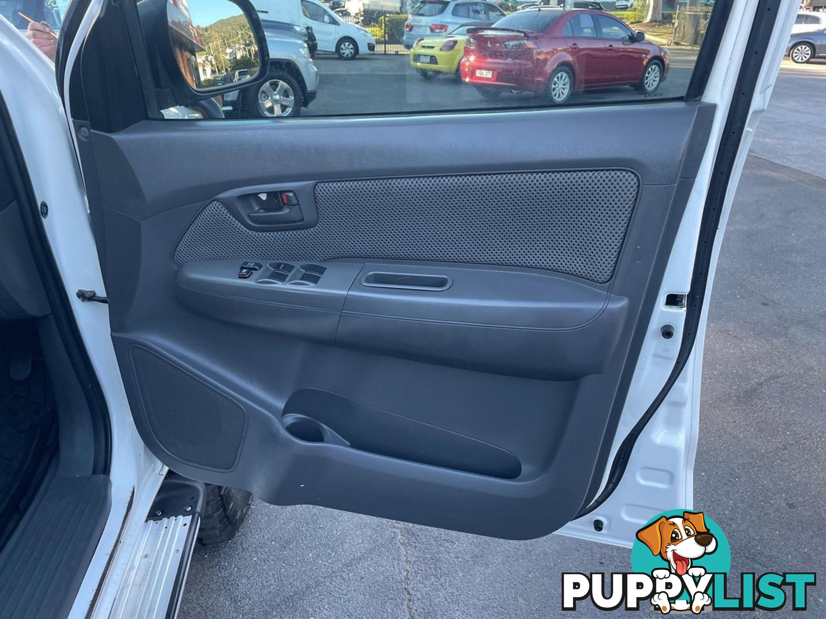 2011 TOYOTA HILUX SR KUN26R MY12 4X4 DUAL CAB UTILITY
