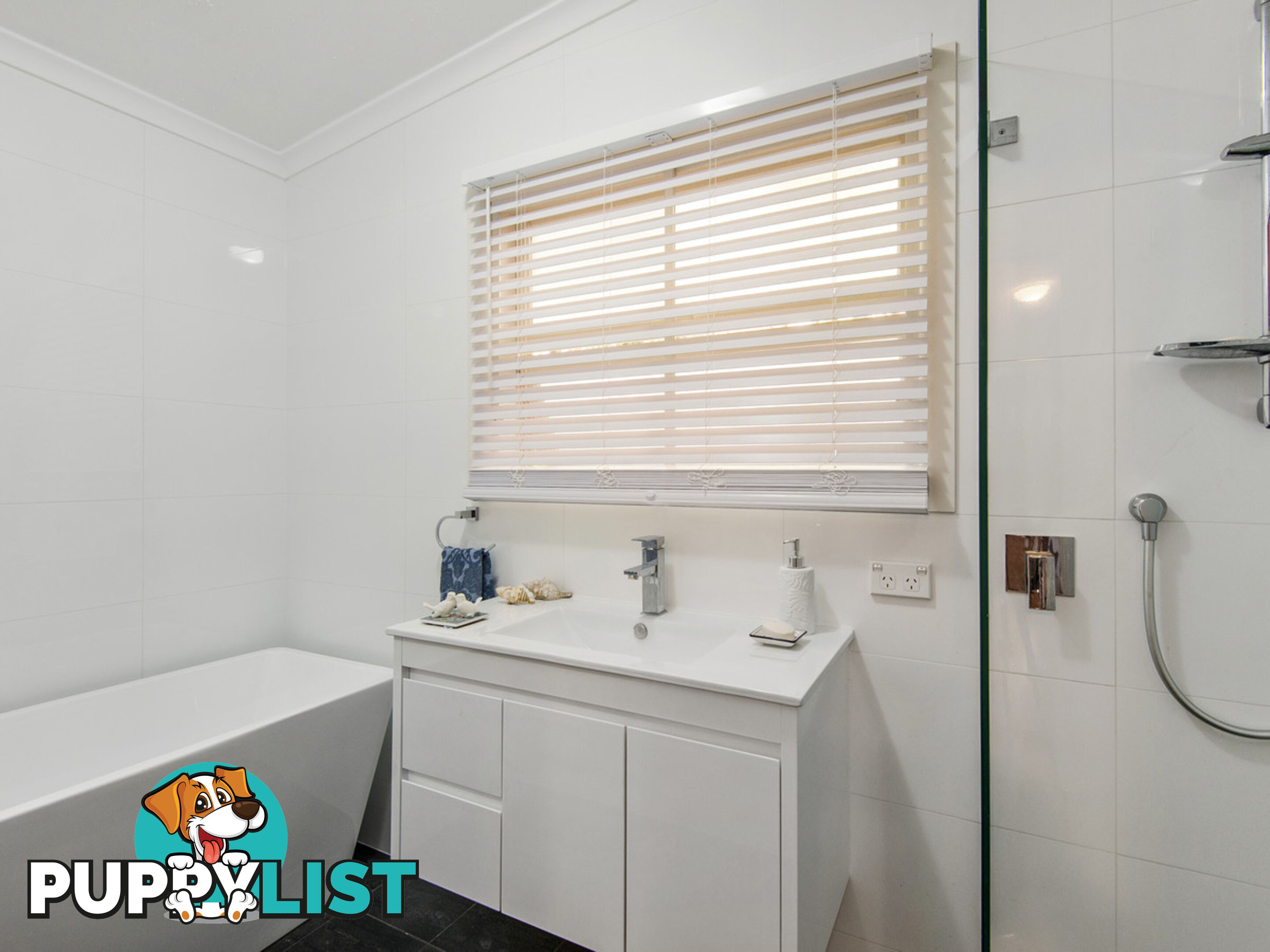 17 Suncrest Avenue NEWPORT NSW 2106