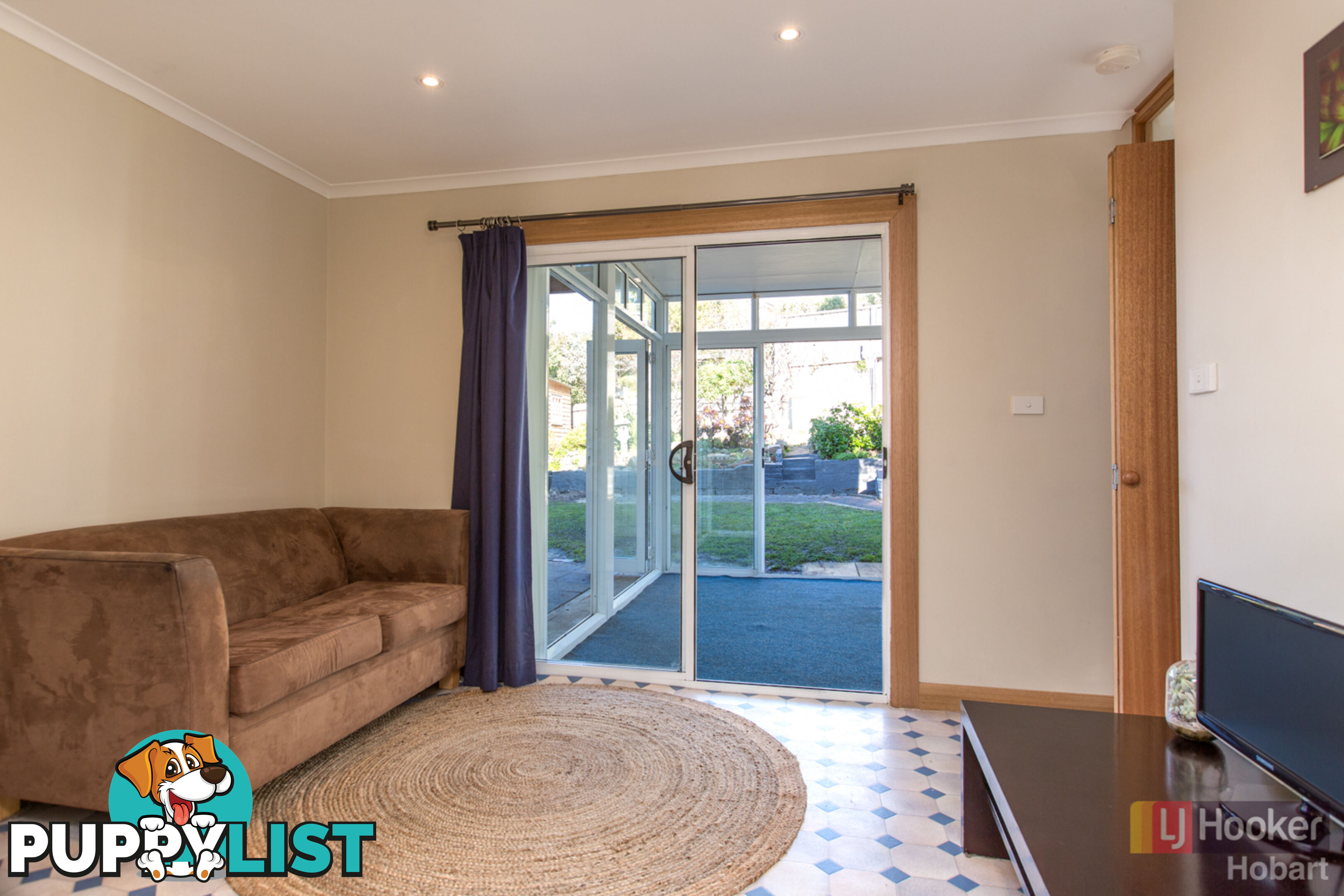 30 Suncrest Avenue LENAH VALLEY TAS 7008