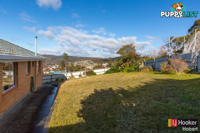 12 Danval Place WEST HOBART TAS 7000