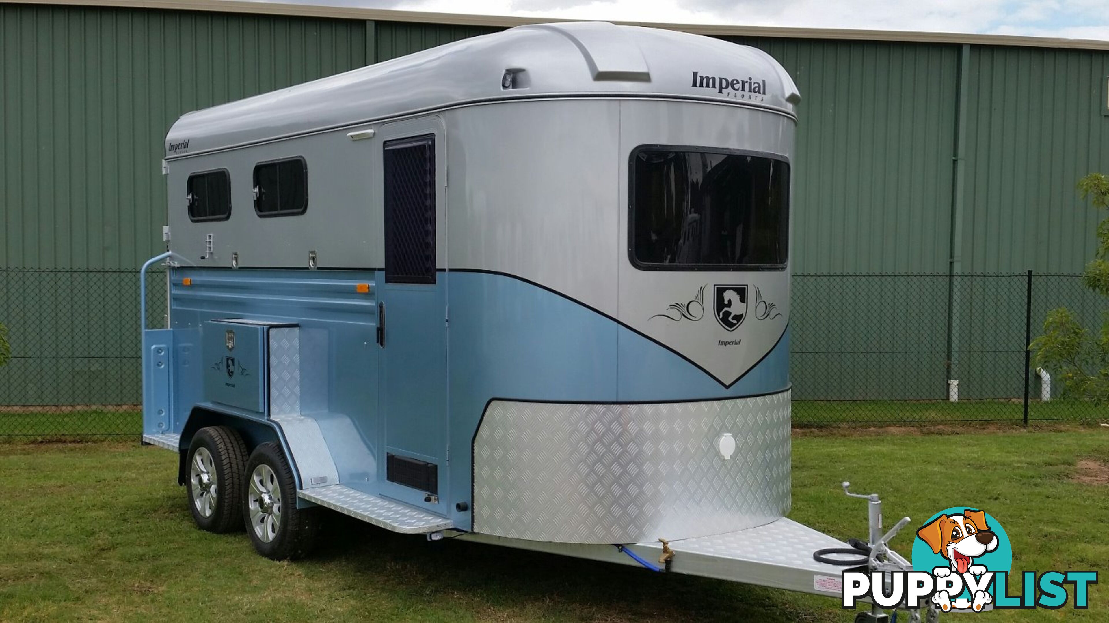 Imperial 2 Horse Angle Load Classic Camper