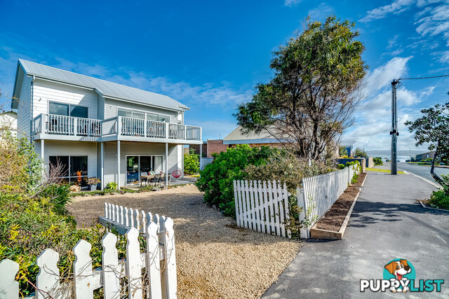 1 Merrilli Place Port Elliot SA 5212