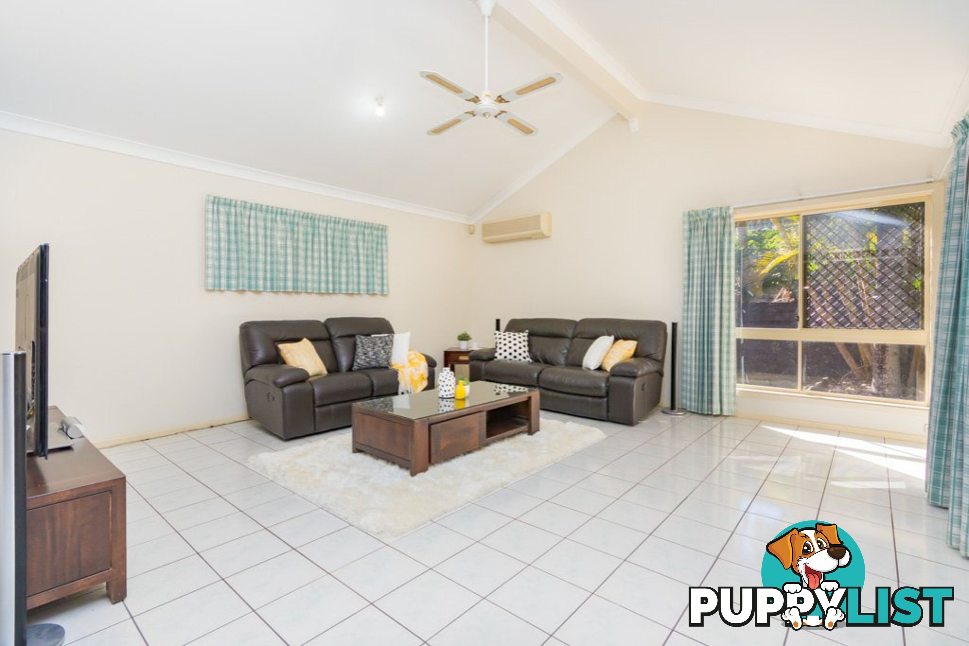 11 Markwell Court PETRIE QLD 4502