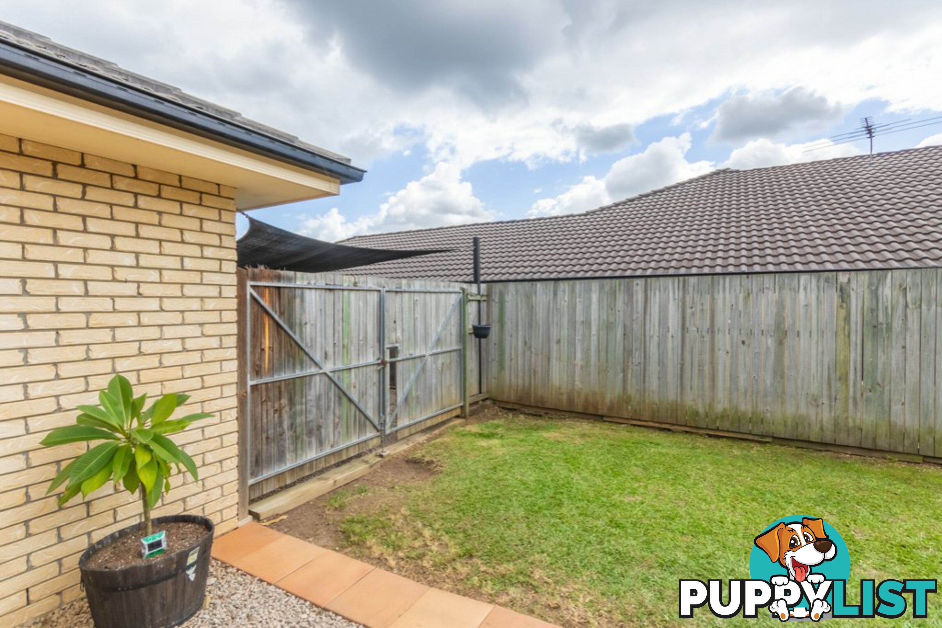 30 Ashford  Circuit PETRIE QLD 4502