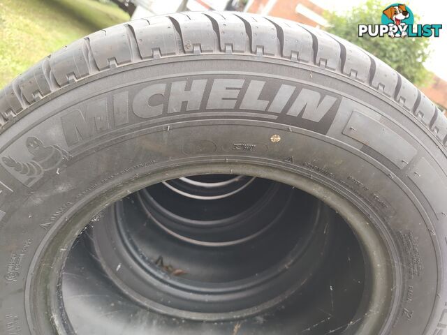 Michelin Agilis + tyres