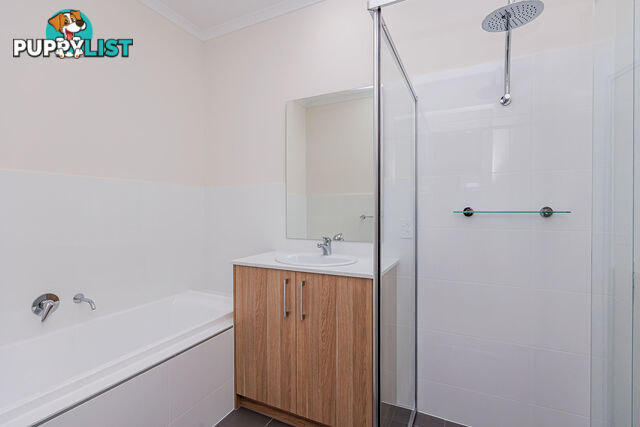 17 Montpelier Square PORT ADELAIDE SA 5015