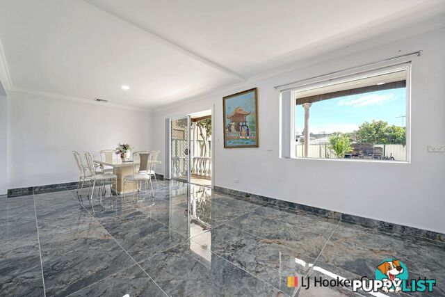 31 Corinda St ST JOHNS PARK NSW 2176