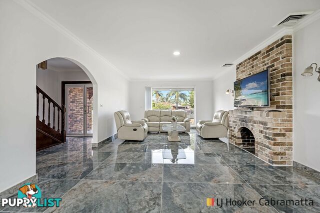 31 Corinda St ST JOHNS PARK NSW 2176