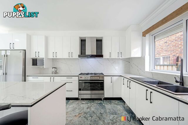 31 Corinda St ST JOHNS PARK NSW 2176