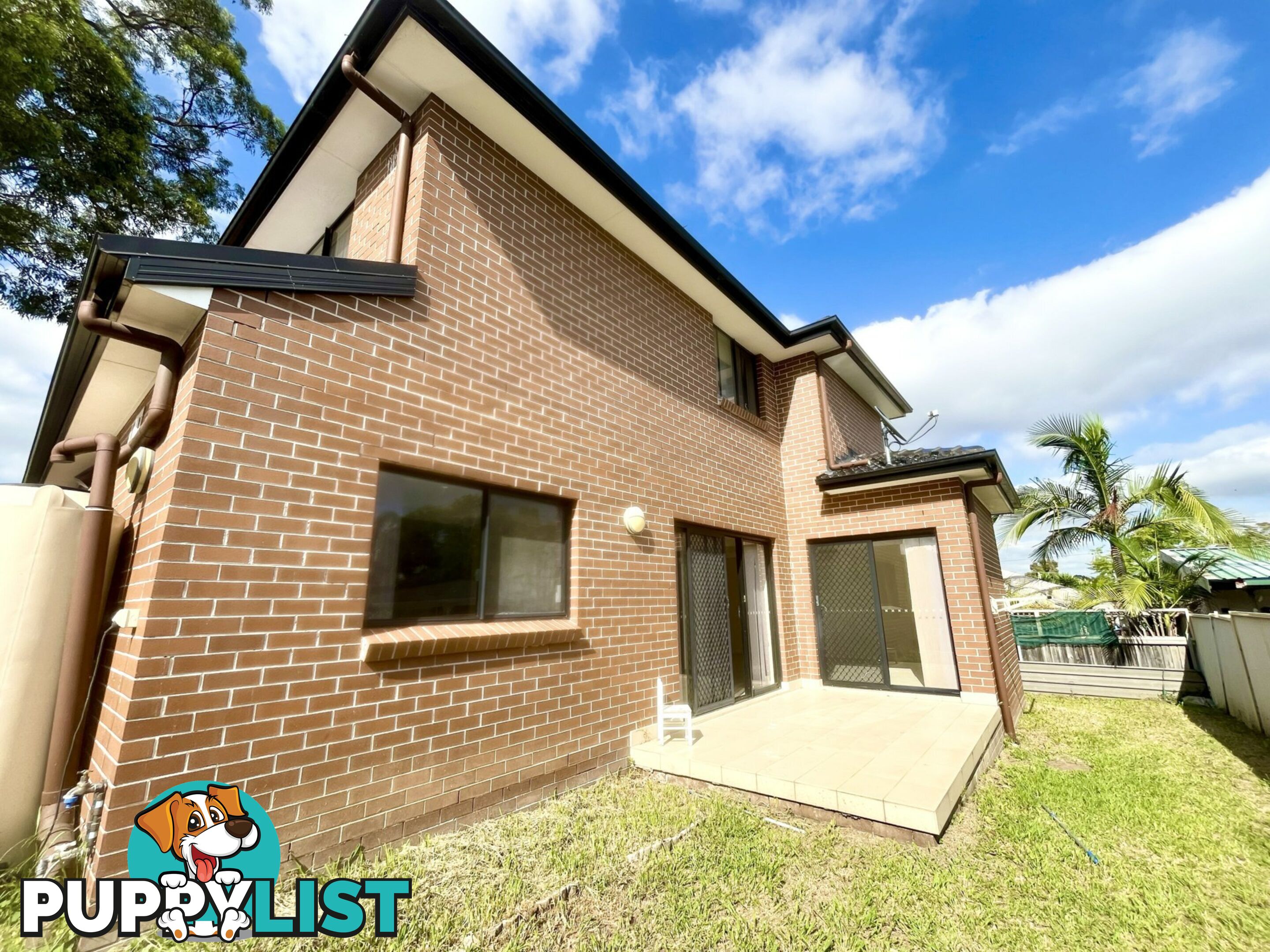 25B AVOCA RD CANLEY HEIGHTS NSW 2166