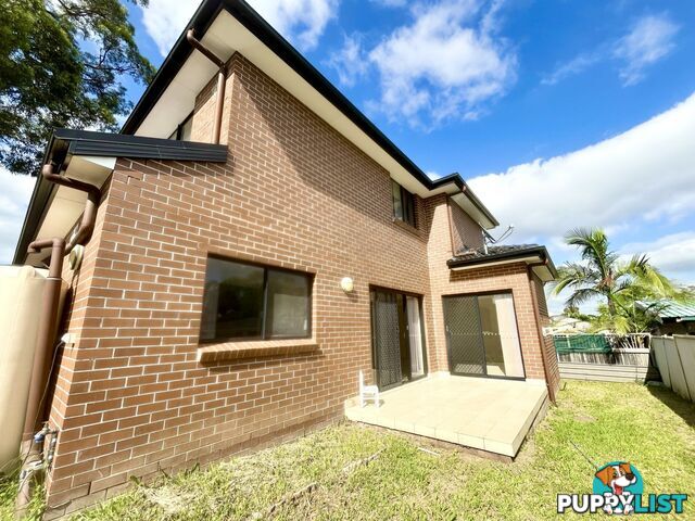 25B AVOCA RD CANLEY HEIGHTS NSW 2166