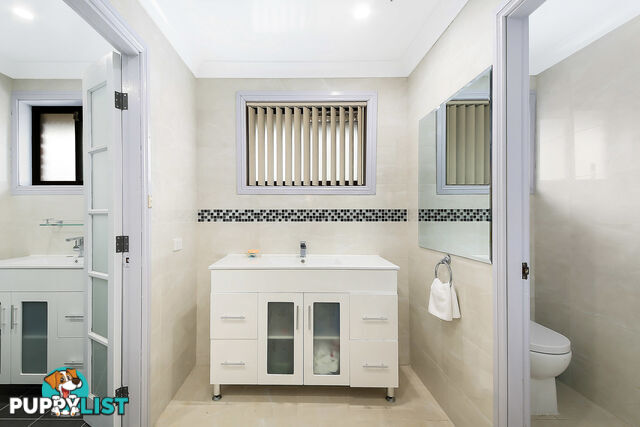 5 Moonbi Close GREENFIELD PARK NSW 2176
