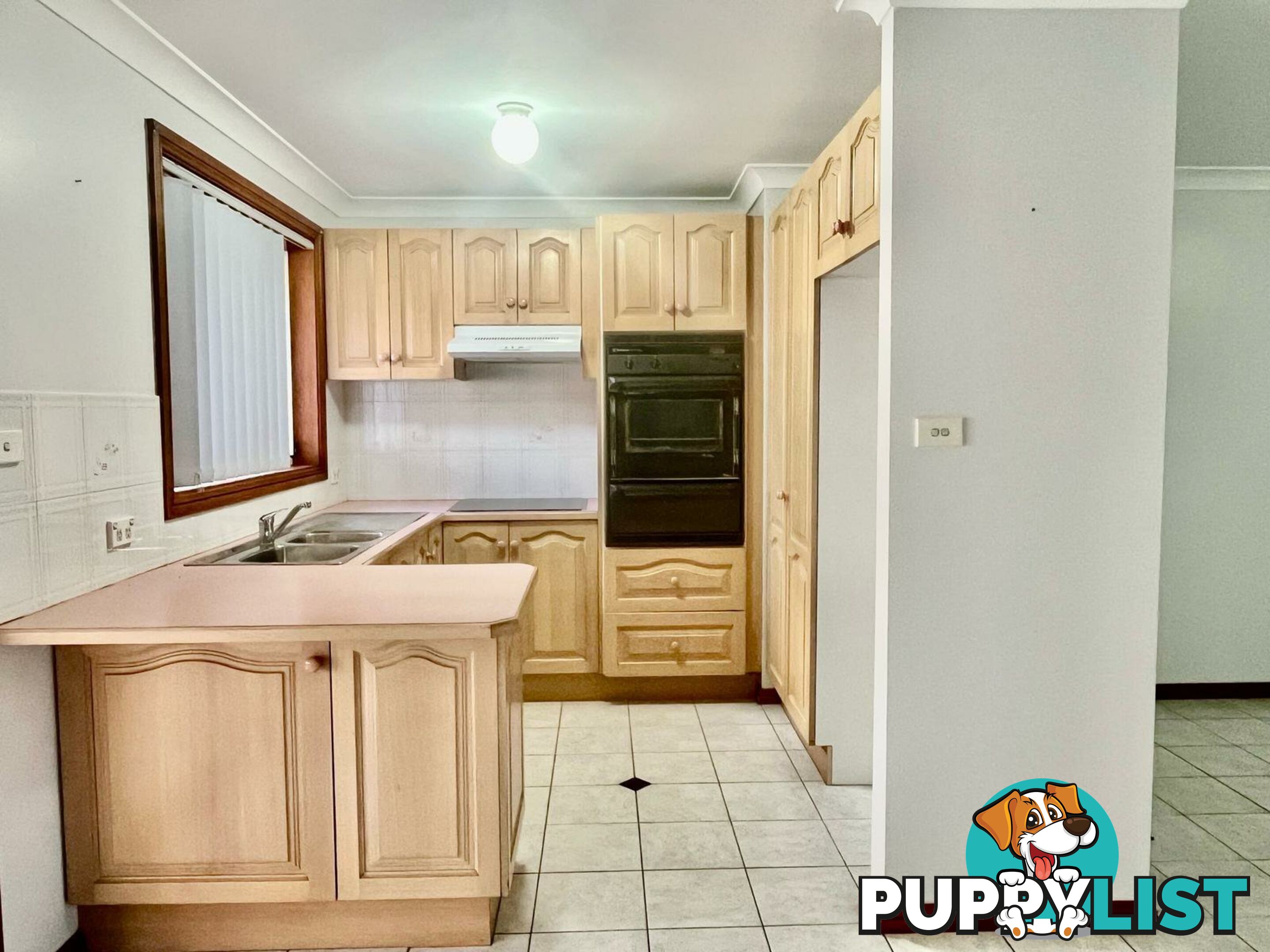 4/8-10 Humphries Road WAKELEY NSW 2176