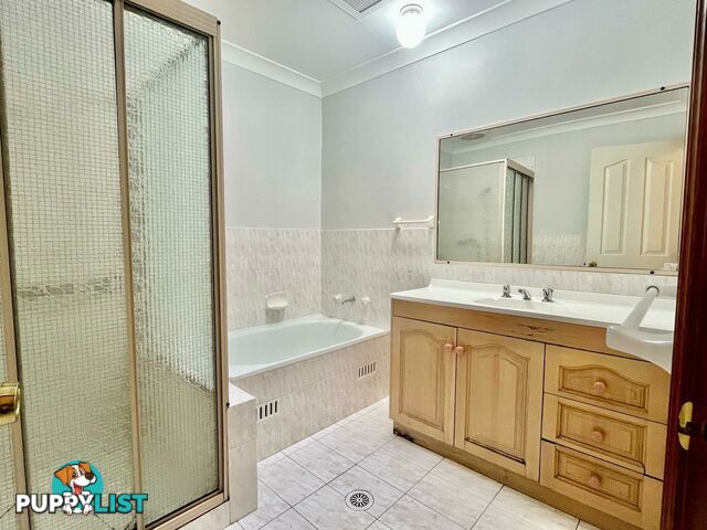 4/8-10 Humphries Road WAKELEY NSW 2176