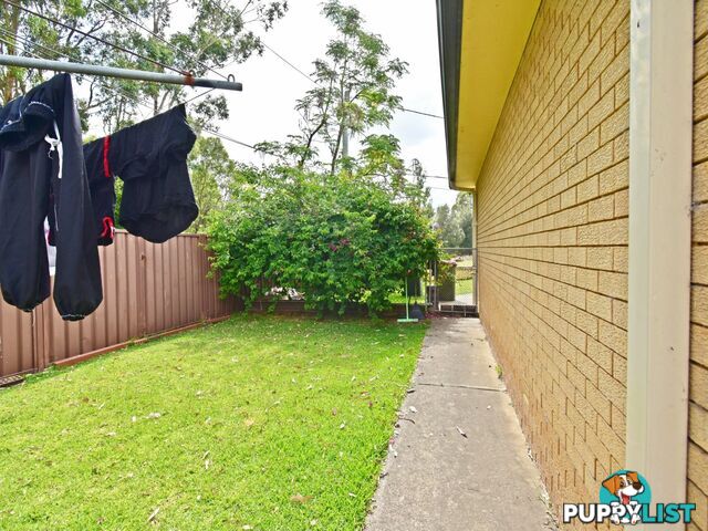 1 GLADSTONE ST CANLEY HEIGHTS NSW 2166