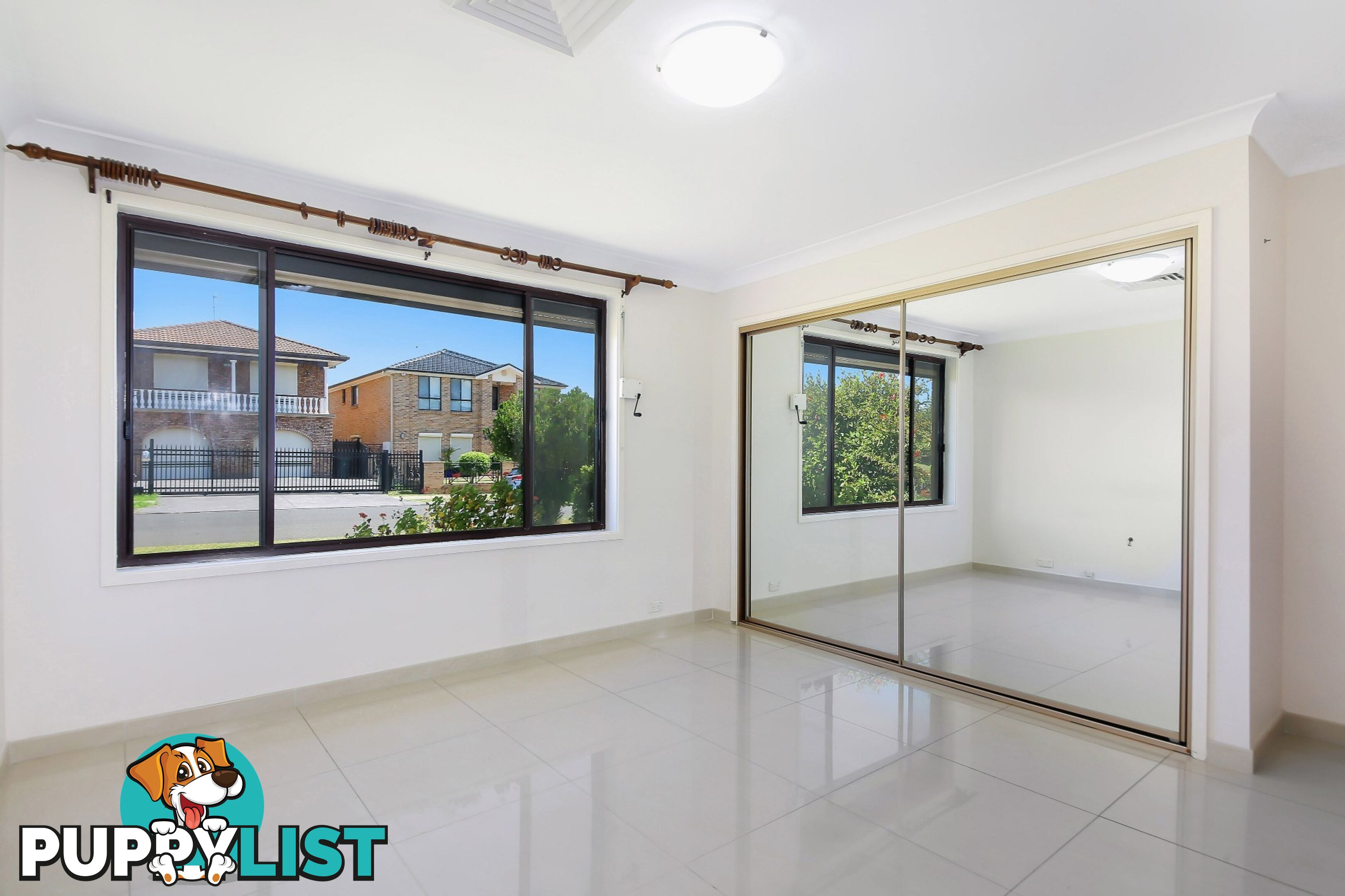 8 St Kilda Street ST JOHNS PARK NSW 2176