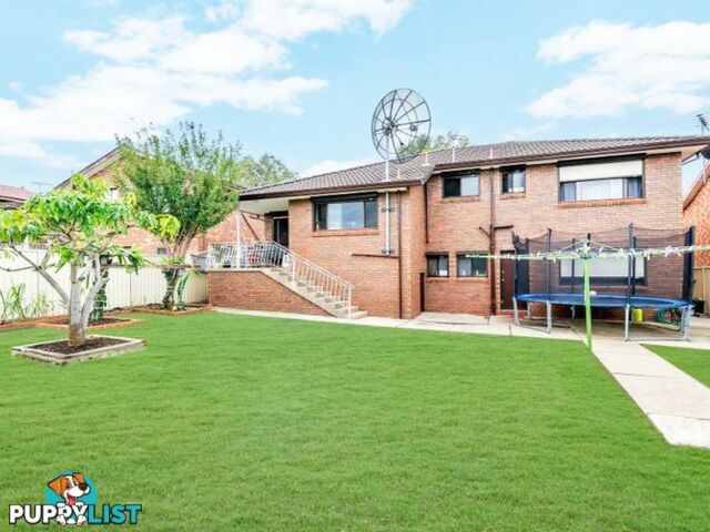 7 Drummoyne Cr ST JOHNS PARK NSW 2176