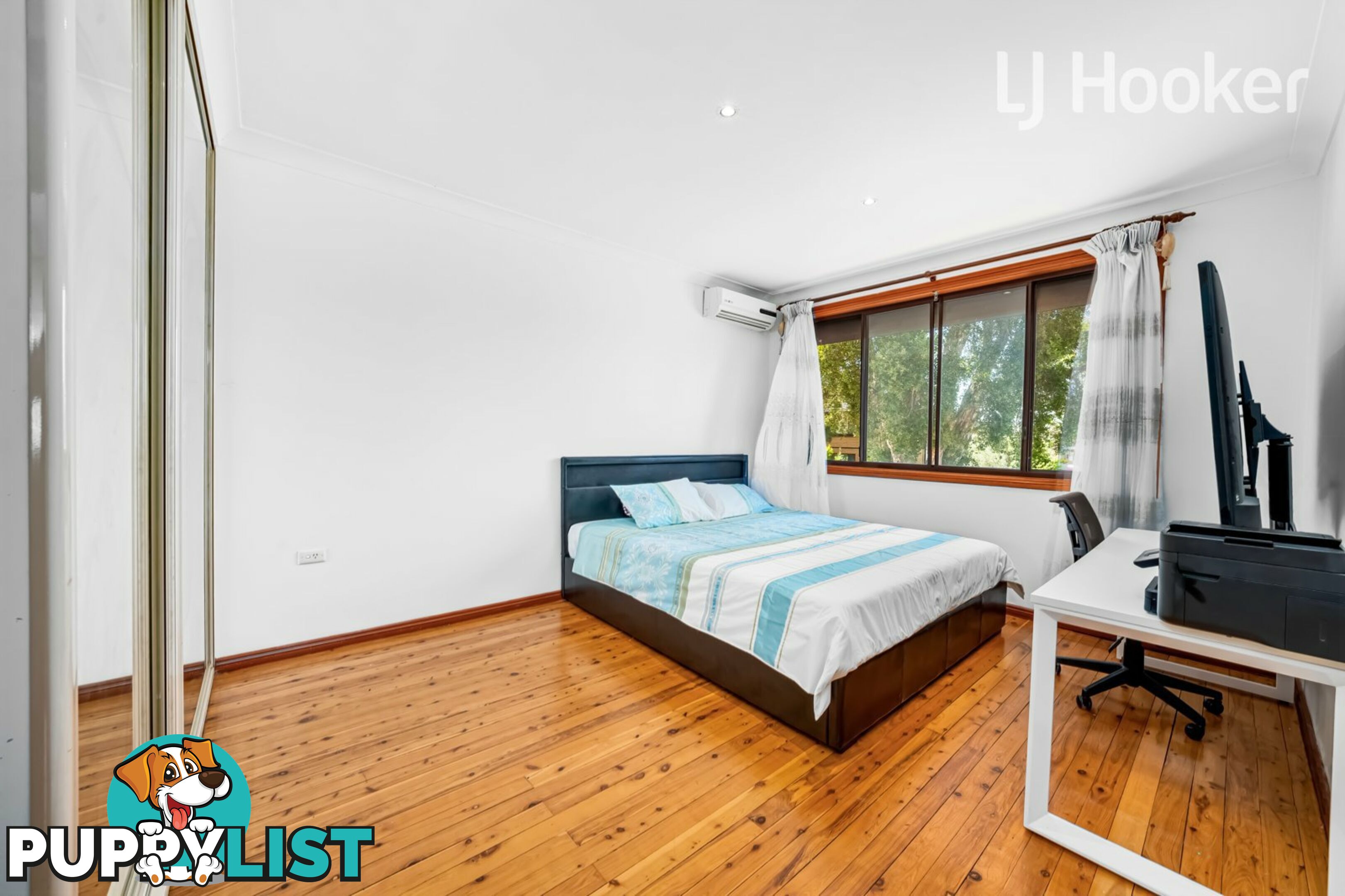 7 Drummoyne Cr ST JOHNS PARK NSW 2176