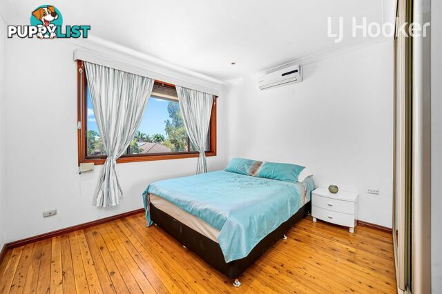 7 Drummoyne Cr ST JOHNS PARK NSW 2176