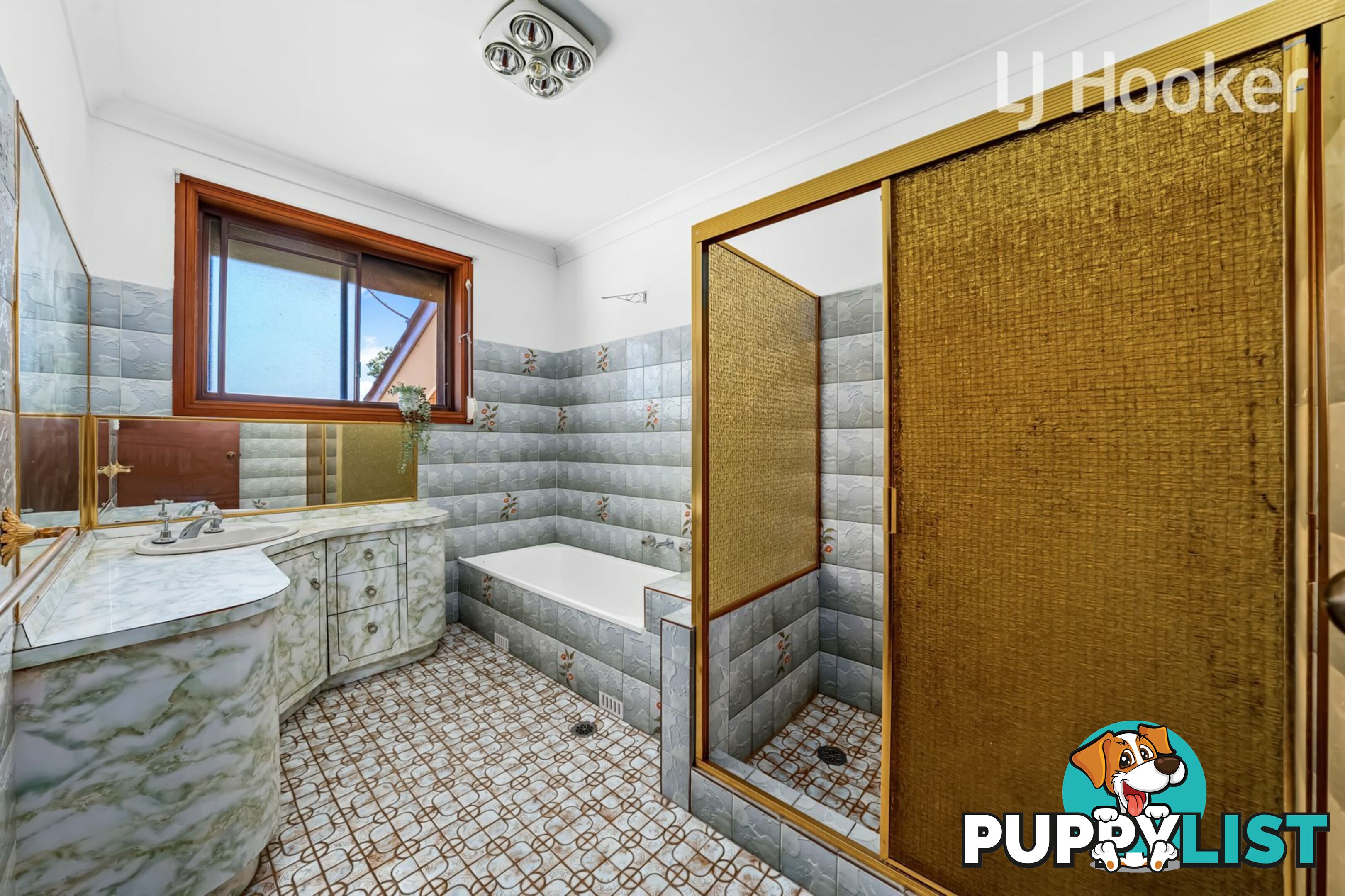 7 Drummoyne Cr ST JOHNS PARK NSW 2176