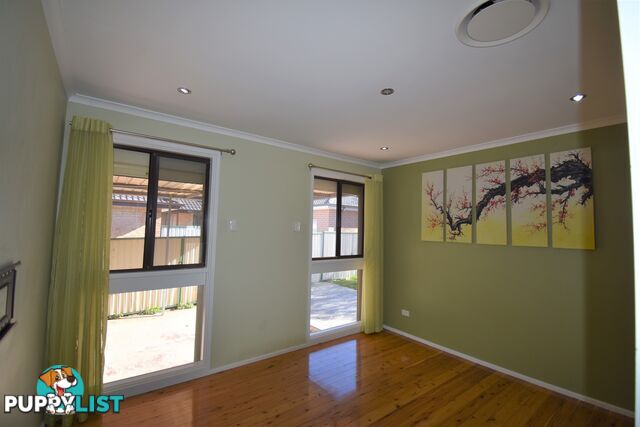 31 Bettong Crescent BOSSLEY PARK NSW 2176