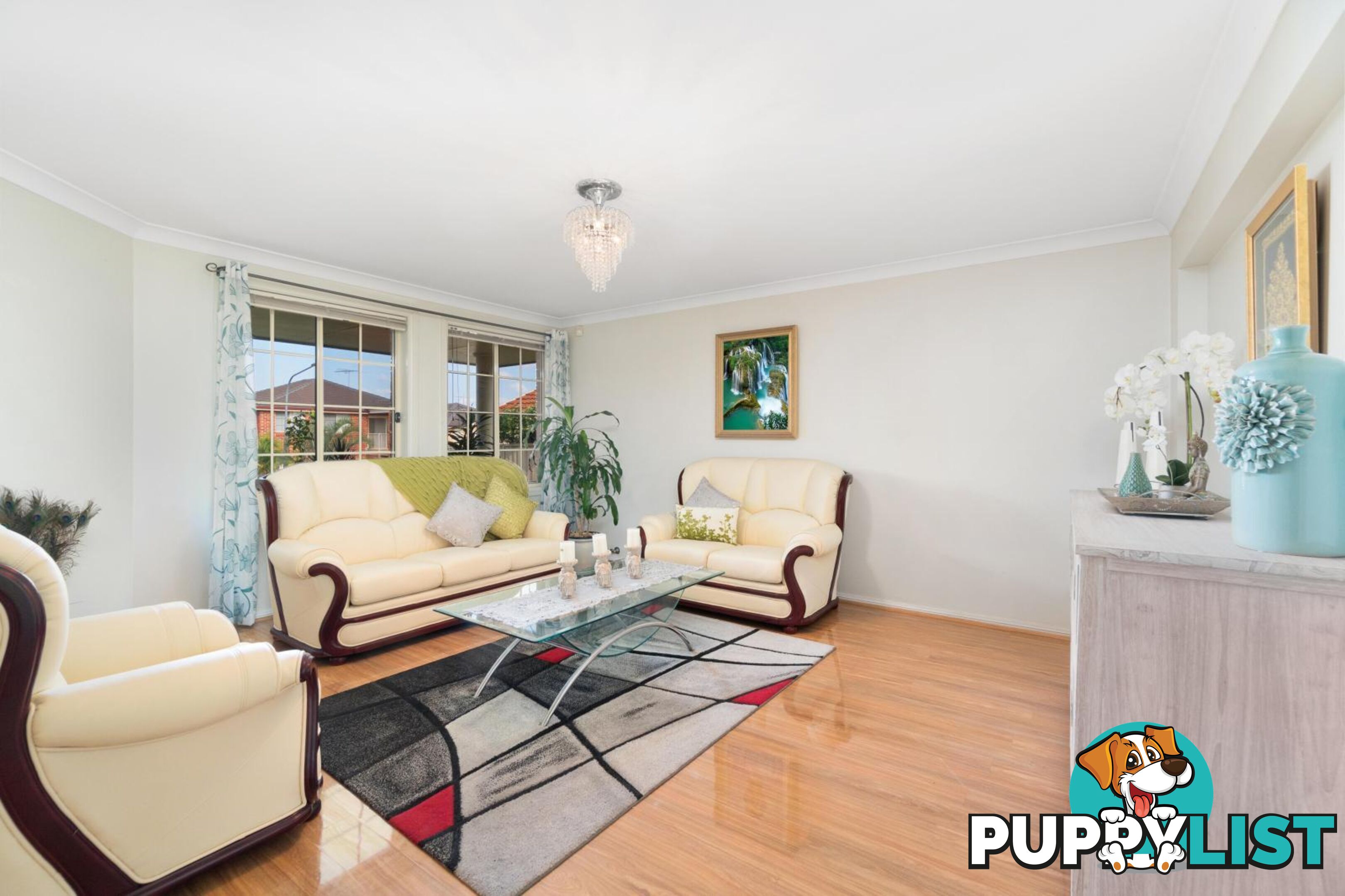 8 Redpa Close WEST HOXTON NSW 2171