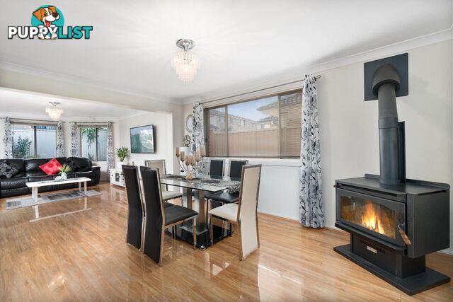 8 Redpa Close WEST HOXTON NSW 2171