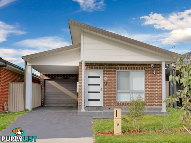 28 Waring Cres PLUMPTON NSW 2761