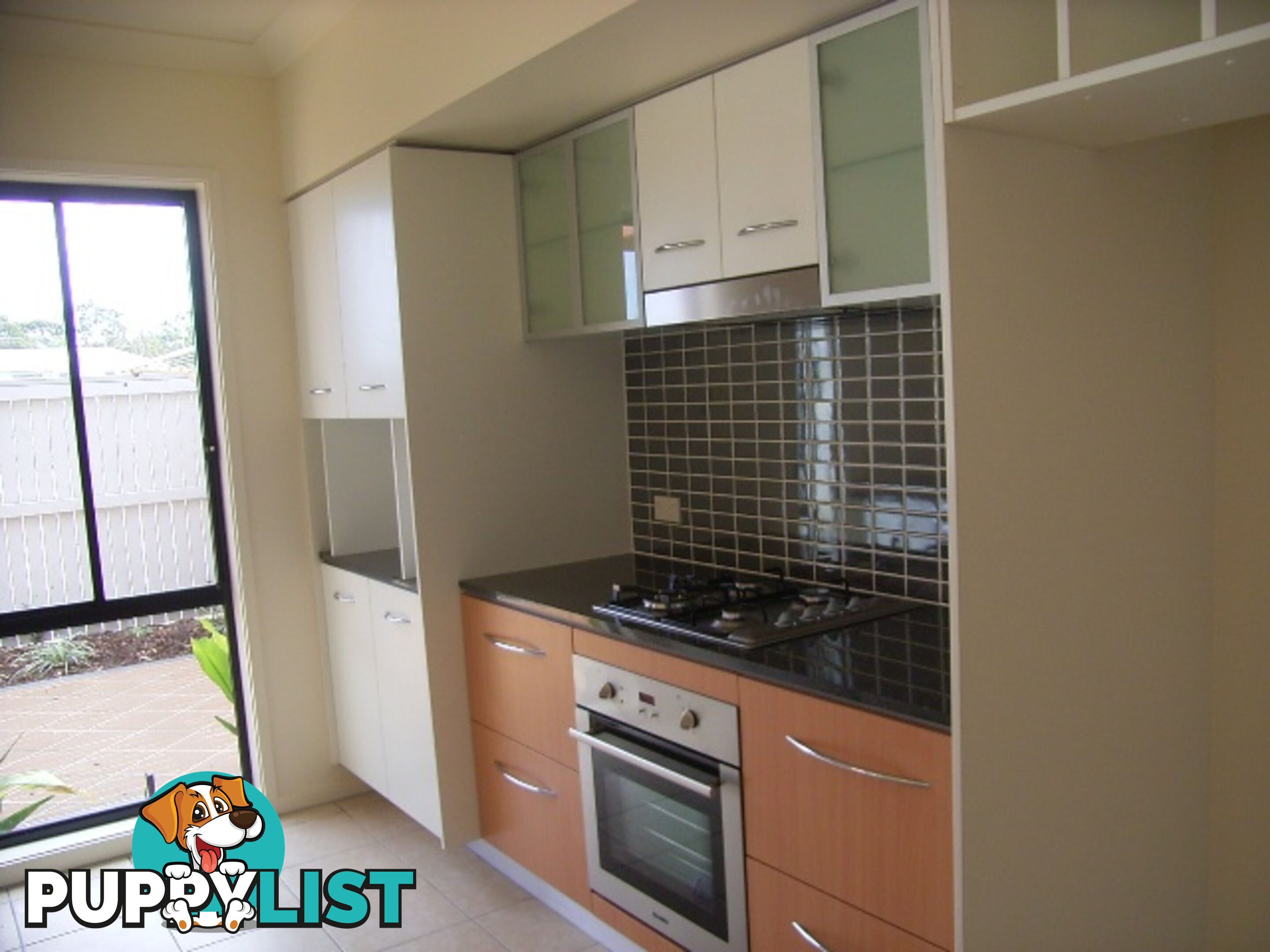 65 Greenway Circuit MOUNT OMMANEY QLD 4074