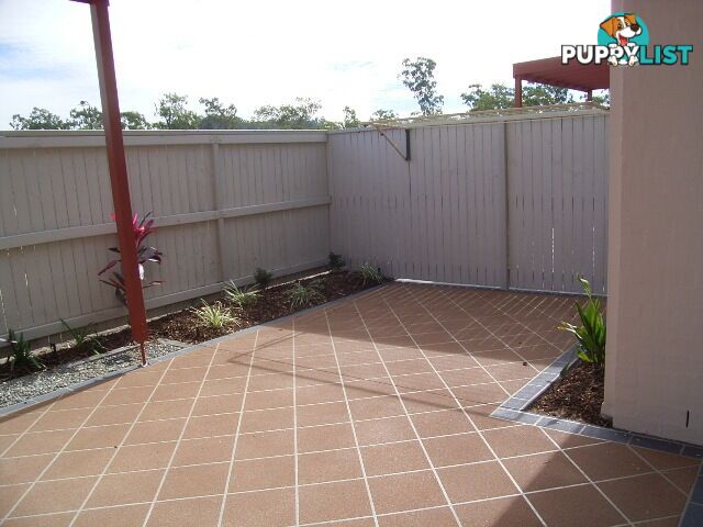 65 Greenway Circuit MOUNT OMMANEY QLD 4074