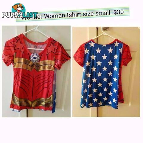 DC Comics Wonder Woman Sublimed Caped Tee Small