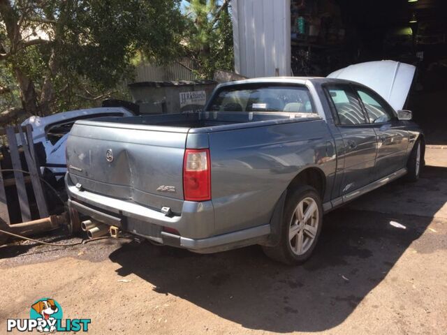 Wrecking 2005 Holden Commodore crewman SS V8 Manual