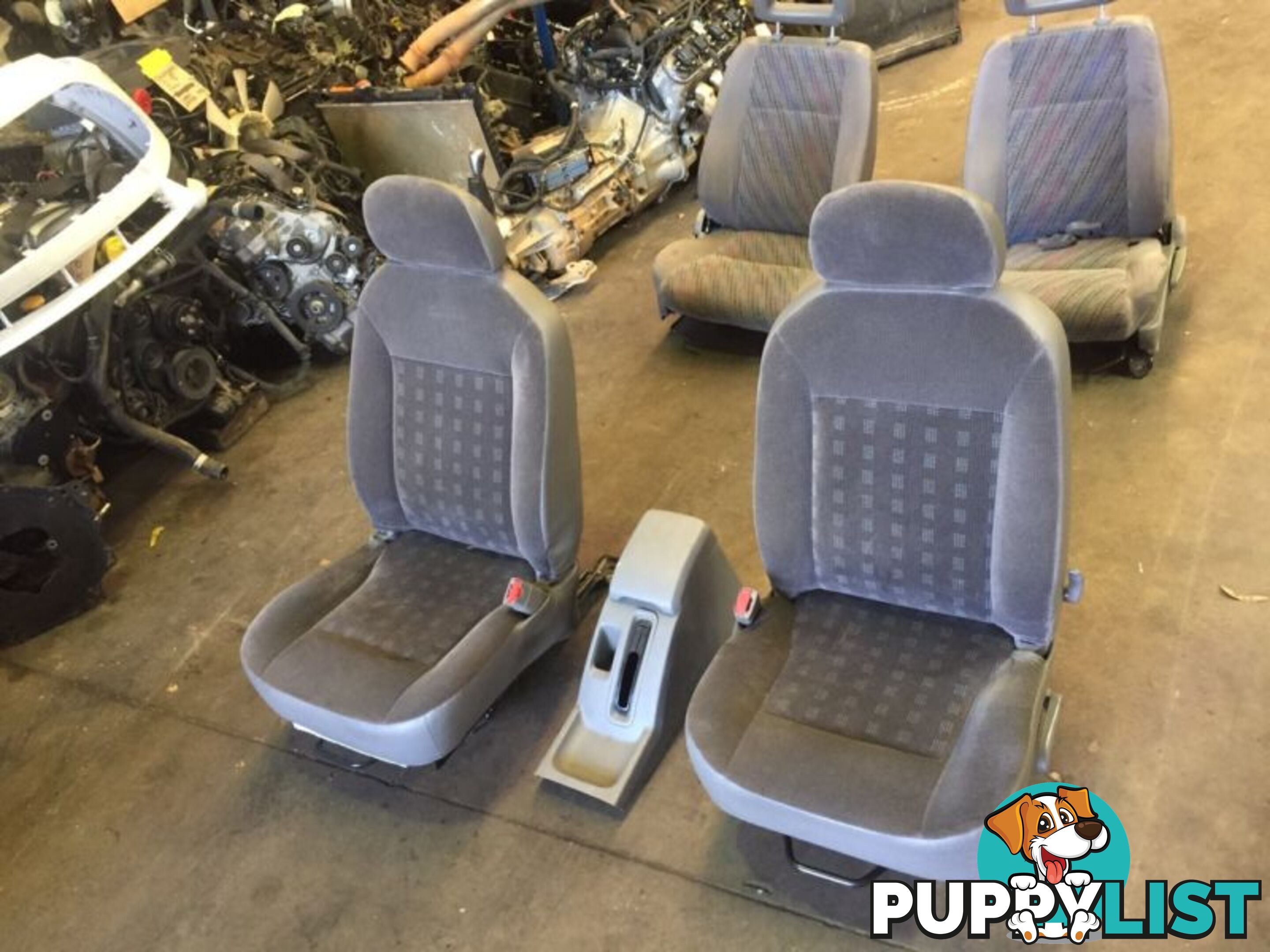 2003-2006 Holden Rodeo Bucket seats with centre console