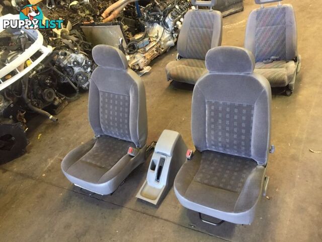 2003-2006 Holden Rodeo Bucket seats with centre console