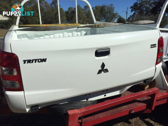 2015 Mitsubishi Triton Style Side Complete Tray