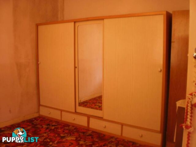 COMBINATION WARDROBE, MIRROR &(4) DRAWERS